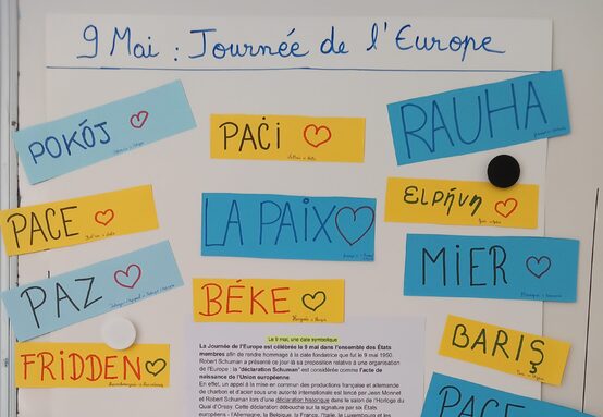1ère affiche réalisée par quelques élèves de 4ème 